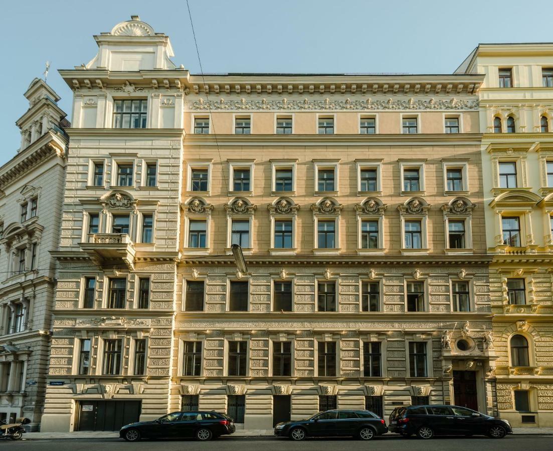 Roosevelt Stadthaus Vienna Exterior photo